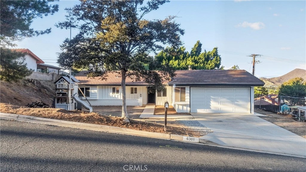 6301 Avenue De Palma