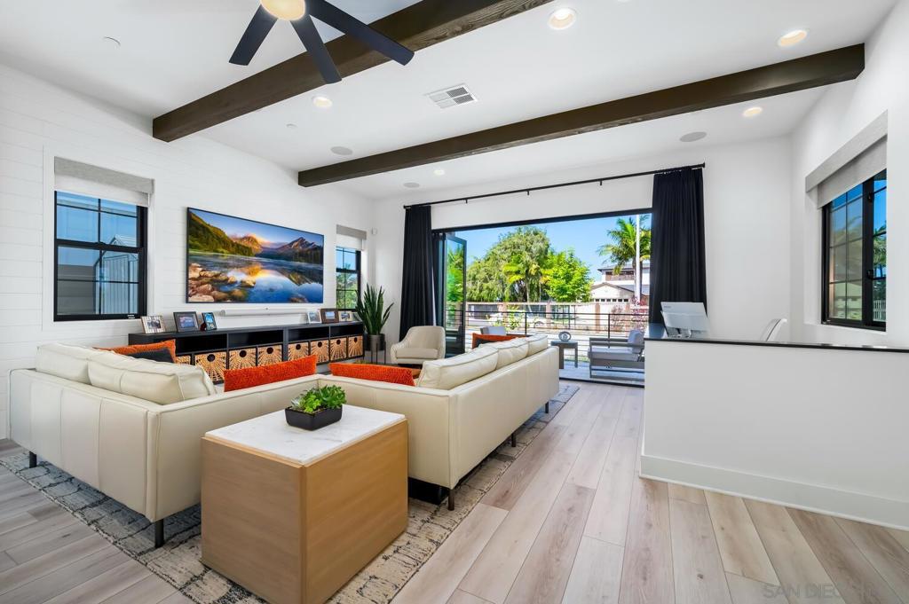 1180 Molara Ln