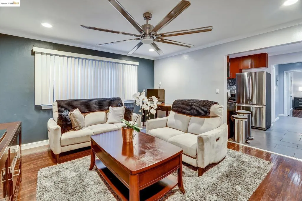 Oakland, California 94605, United States, ,Residential,Active,177711