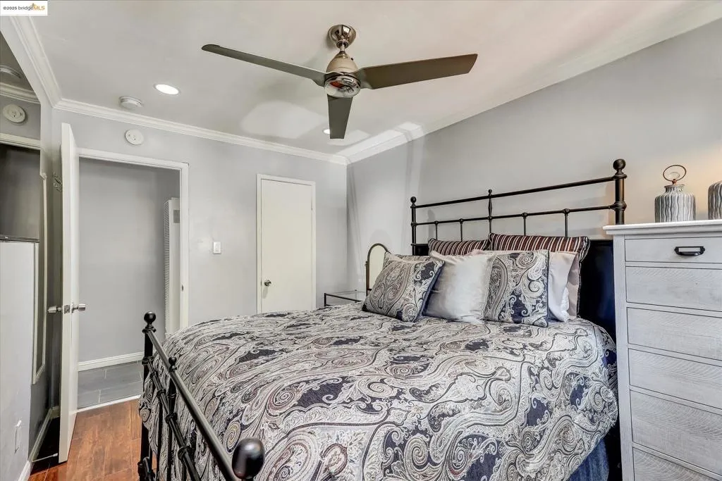 Oakland, California 94605, United States, ,Residential,Active,177711