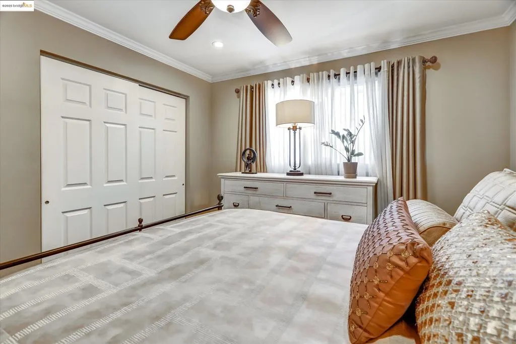 Oakland, California 94605, United States, ,Residential,Active,177711