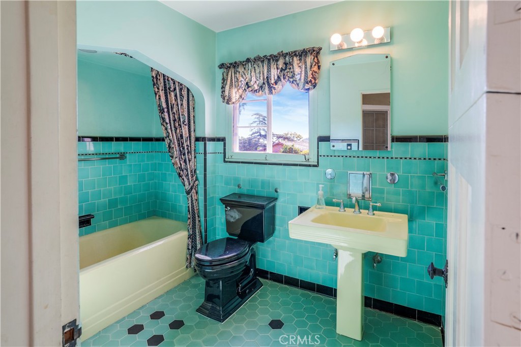 Santa Barbara: Other (80) - Residential