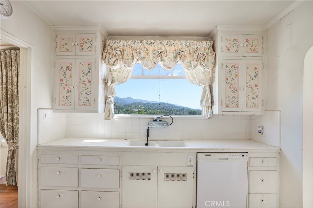 Santa Barbara: Other (80) - Residential