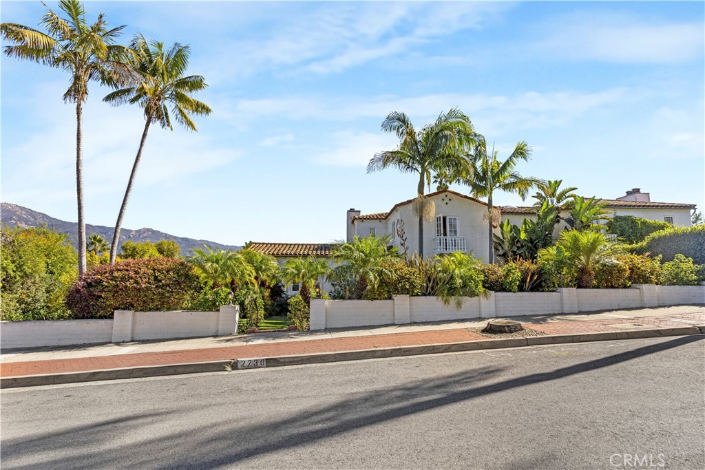 2736 Cuesta