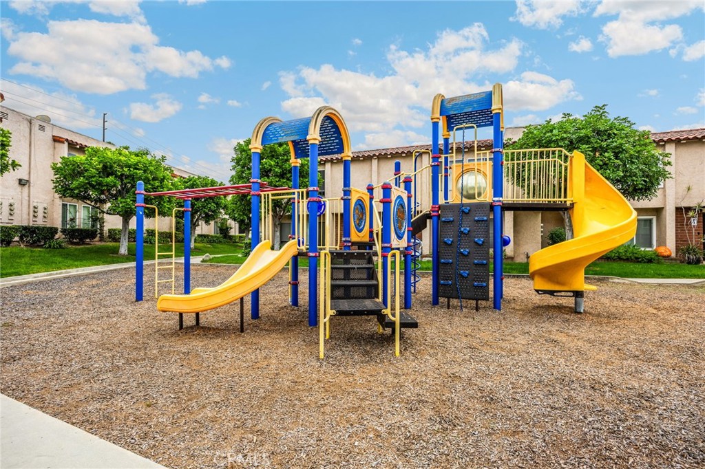 La Veta Monterey (LAVM) - Residential