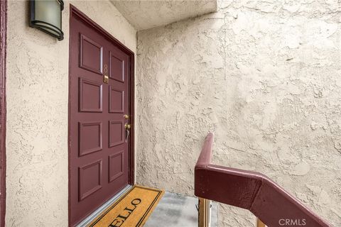 Photo of 700 W La Veta Ave #I-8, Orange, CA 92868 (MLS # PW25248840)