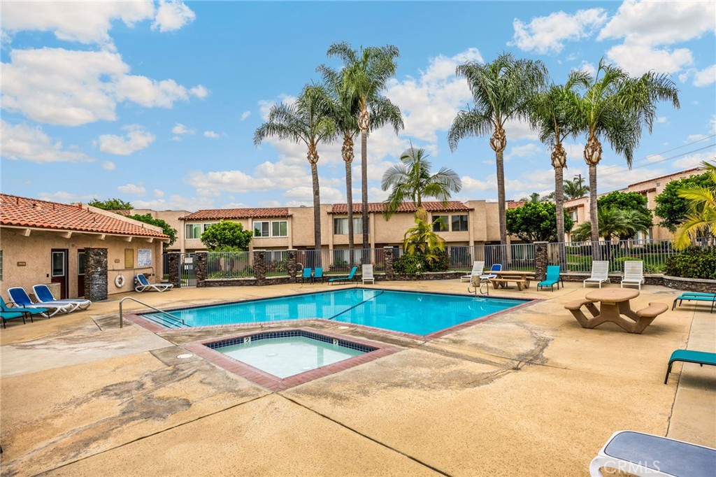 La Veta Monterey (LAVM) - Residential