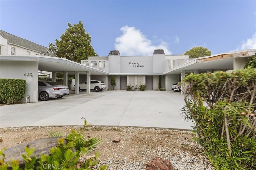 For Lease | 432 S Sierra Madre Blvd Unit 8, Pasadena, CA 91107
Welcome to this spacious and beautifully maintained 2-bedroom, 2-bath condo located in the heart of Pasadena. Offering approximately 1,500 sq. ft. of comfortable living space, this bright second-floor unit features high ceilings, recessed lighting, and a cozy fireplace in the living room that adds warmth and charm.
The kitchen is well-appointed with tiled countertops, an electric stove, dishwasher, and oven, perfect for everyday cooking and entertaining. Both bathrooms are nicely maintained with tiled tubs and showers, and the primary suite includes a walk-in closet for added convenience.
Enjoy the privacy of a detached garage with one parking space, and the open, airy feel of this roomy condo. Conveniently located near shops, restaurants, and major freeways, this home offers both comfort and accessibility in one of Pasadena's desirable neighborhoods.