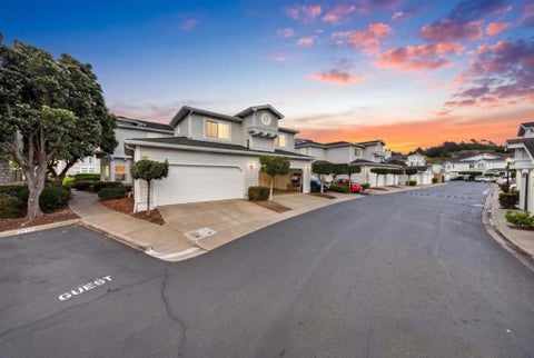 Photo of 92 Outlook Circle, Pacifica, CA 94044 (MLS # ML82059995)
