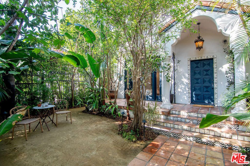 Photo of 1041 N Orlando Avenue, West Hollywood, CA 90069 (MLS # 25598463)