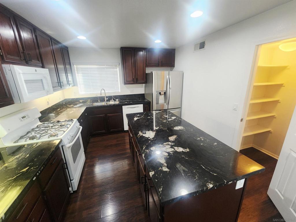 El Cajon - Residential Lease