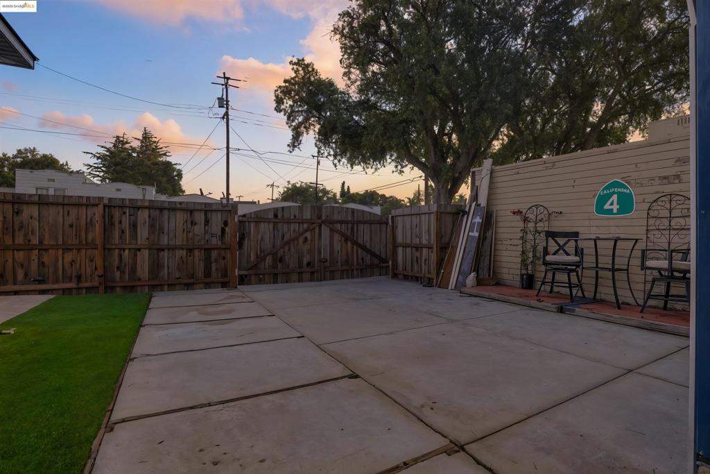 DOWNTOWN ANTIOCH - Residential