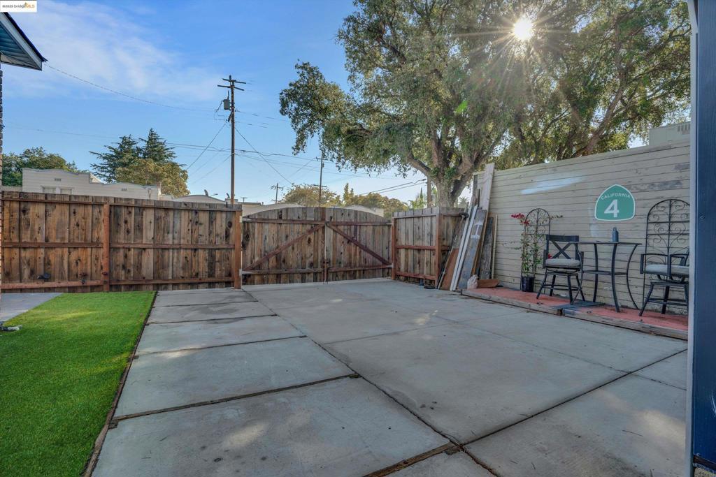 DOWNTOWN ANTIOCH - Residential