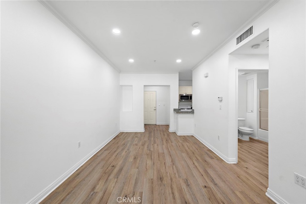 3131 Watermarke Place