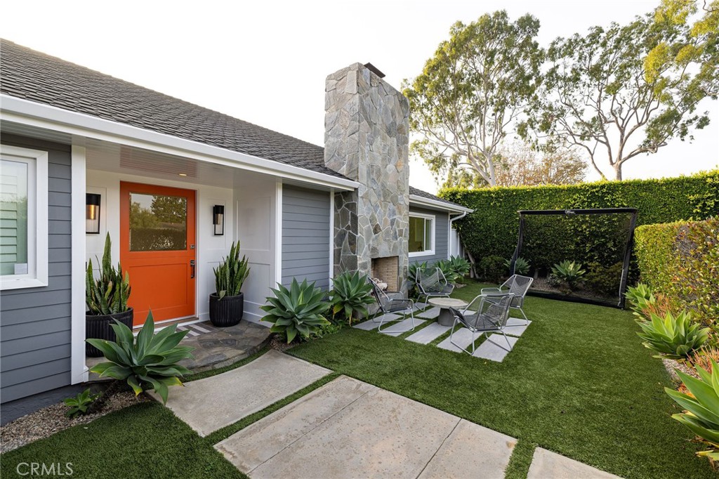 1821 Sandalwood Lane