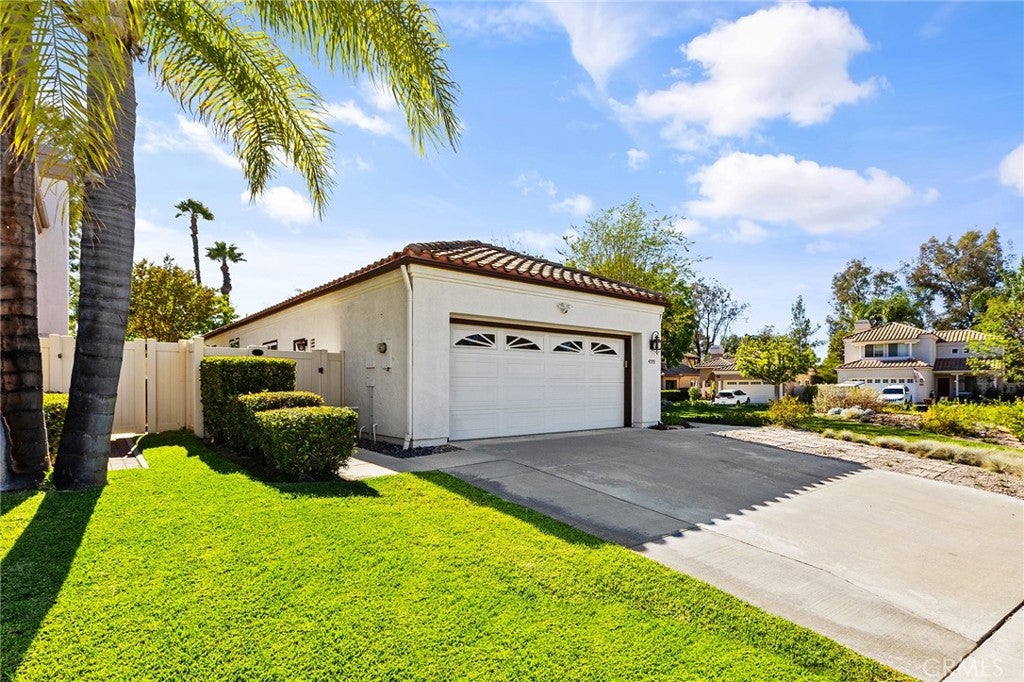 41555 Corte Amalia