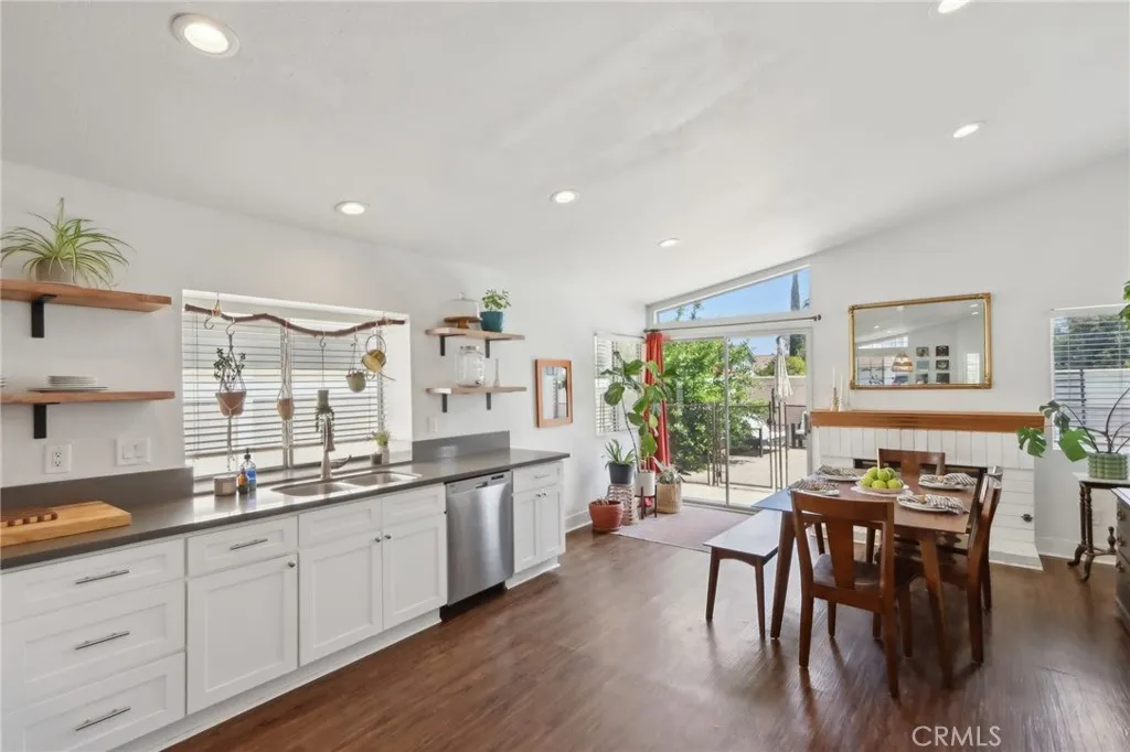 Murrieta, California 92562, United States, 3 Bedrooms Bedrooms, ,2 BathroomsBathrooms,Residential,Active,117202