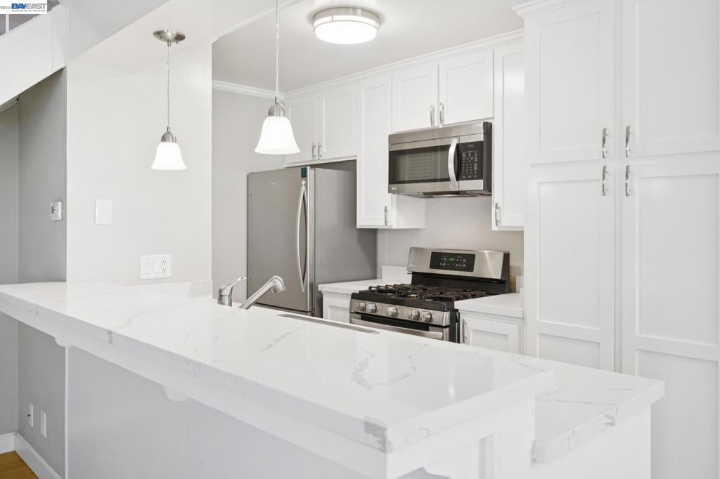 2122 Arroyo Ct 2