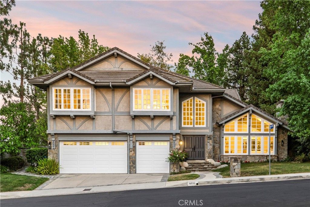 Photo of 6032 County Oak Road, Woodland Hills, CA 91367 (MLS # SR25170462)
