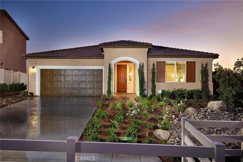 Photo of 30945 Campania Road, Highland, CA 92346 (MLS # SW26067123)