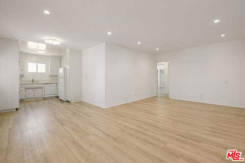 Photo of 2803 Arizona Avenue #11, Santa Monica, CA 90404 (MLS # 26866313)