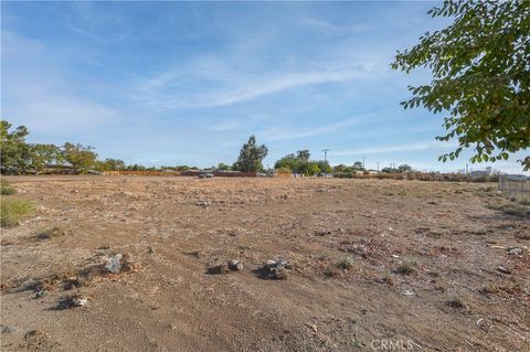 0 25TH and Q6 Palmdale CA 93550