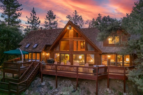 Photo of 1921 Bernina Drive, Pine Mountain Club, CA 93222 (MLS # SR26165524)