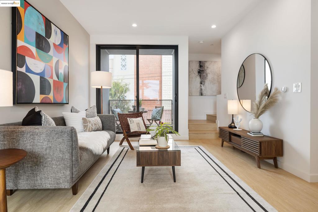 GLENVIEW - Residential