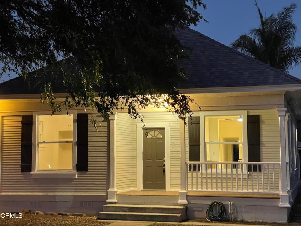 715 Encino Place