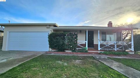 Photo of 95 95 W Leland Rd Rd, Pittsburg, CA 94565 (MLS # 41126380)