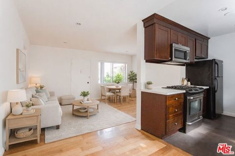 Photo of 420 Raymond Avenue #4, Santa Monica, CA 90405 (MLS # 26672839)