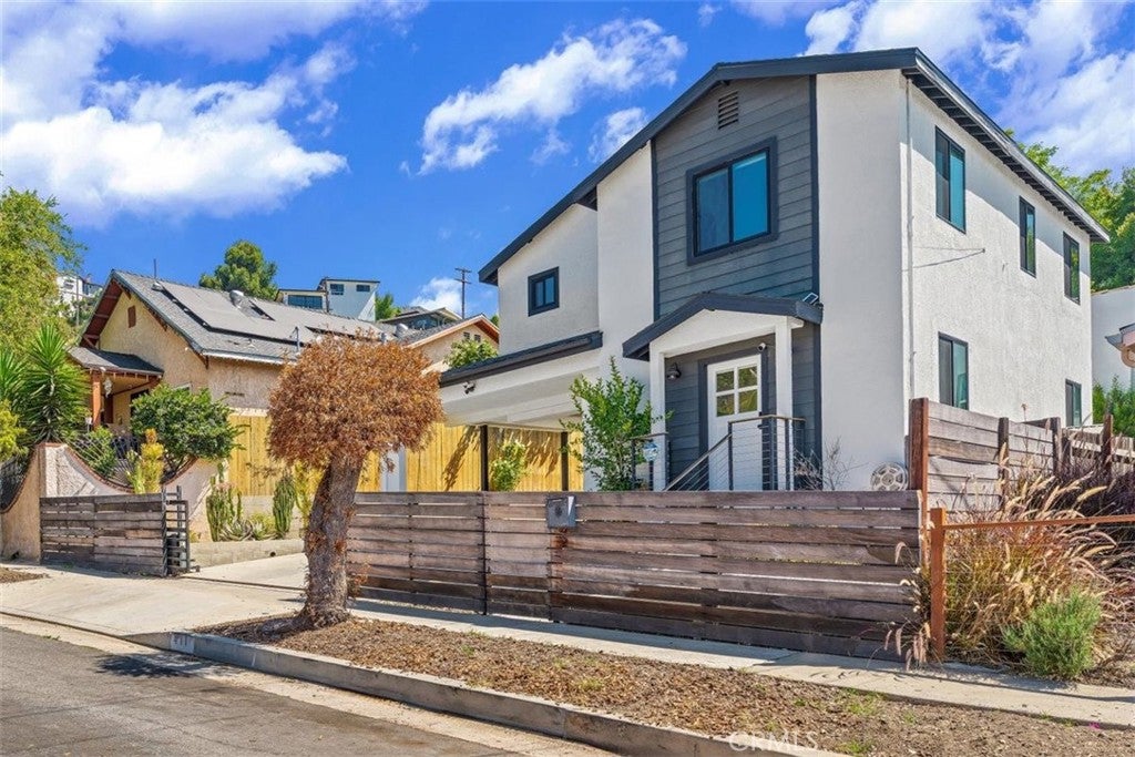 411 Ulysses ST, Los Angeles CA 90065
