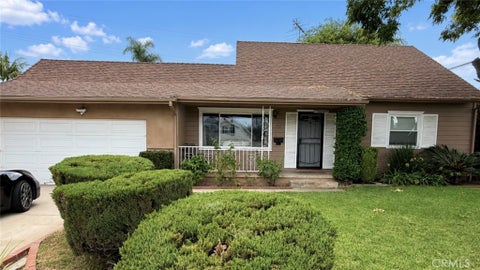 Photo of 604 N Charter DR, Covina, CA 91724 (MLS # CV26153209)
