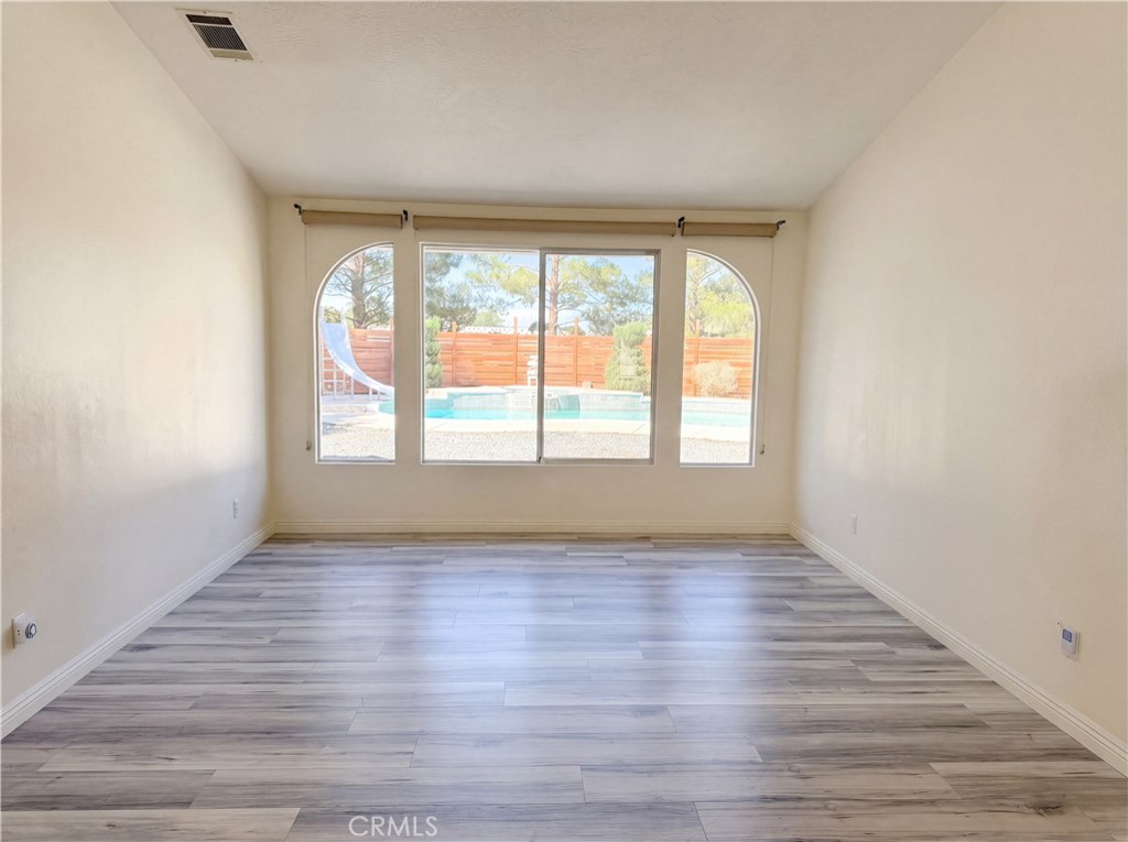 15358 Lookout