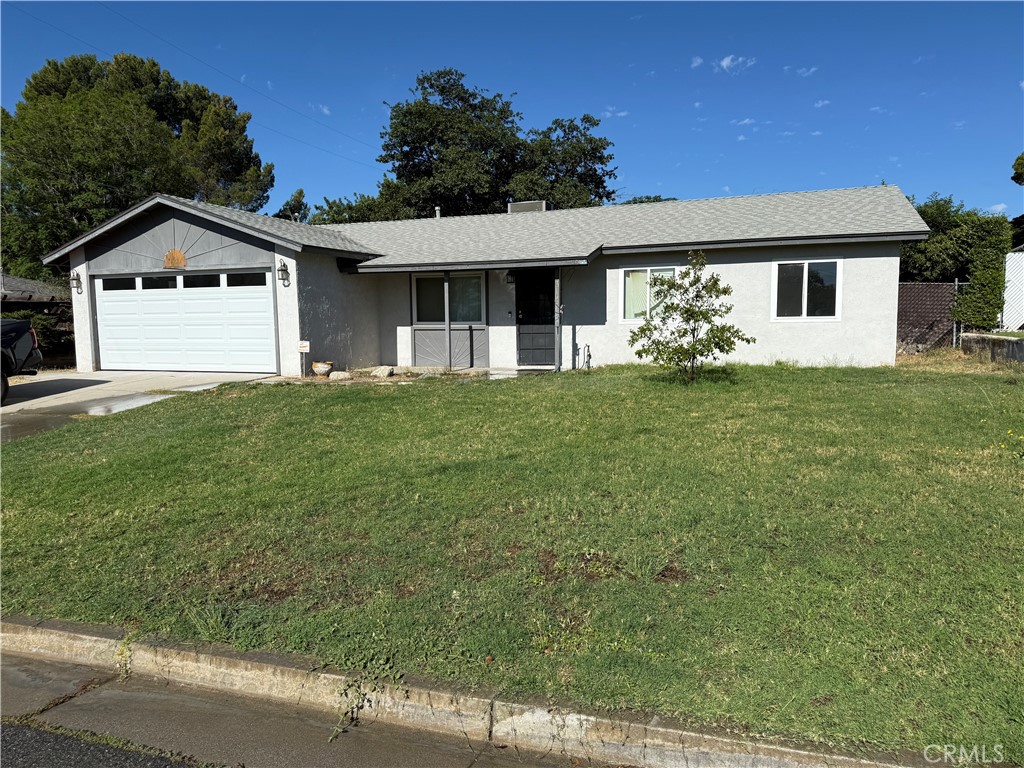 Be the first to enjoy this homes small mini makeover. The fresh paint and new flooring lends to comfortable living in this 3 bedroom, 2 bath home. Features include nice sized living room, eat-in kitchen that over looks the rear patio. Nice sized bedrooms with on-suite bath in the primary bedroom. Two car attached garage has finished walls, direct kitchen access and laundry hook ups. Large lot lends to nice sized front and rear yards.