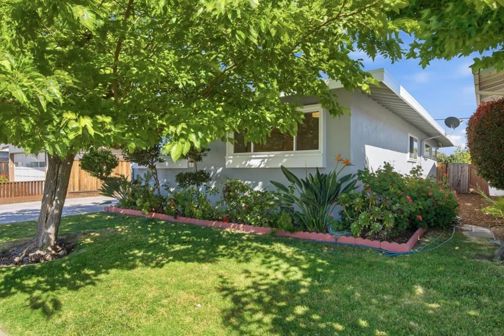 1358 Claudia Avenue