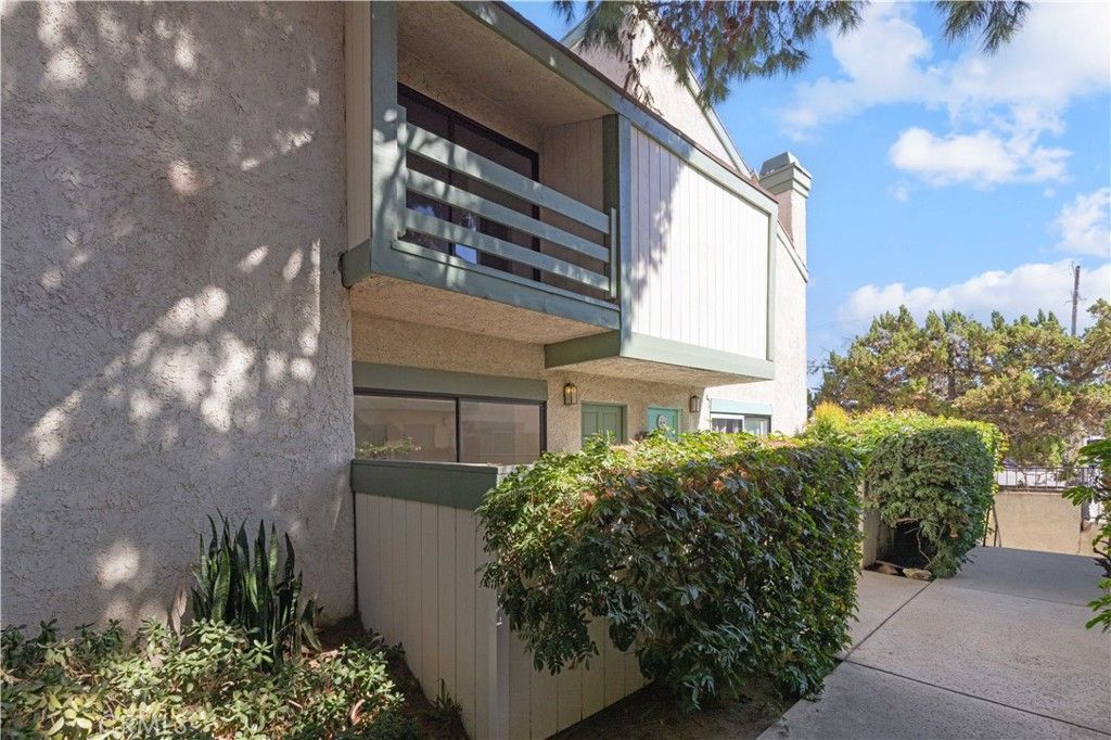 Photo of 7550 Zombar #11, Van Nuys, CA 91406 (MLS # GD26008118)