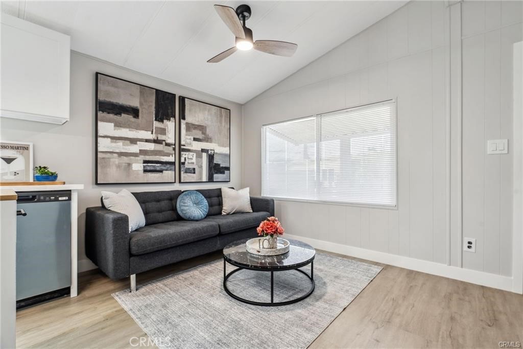 1850 W Orangethorpe 25