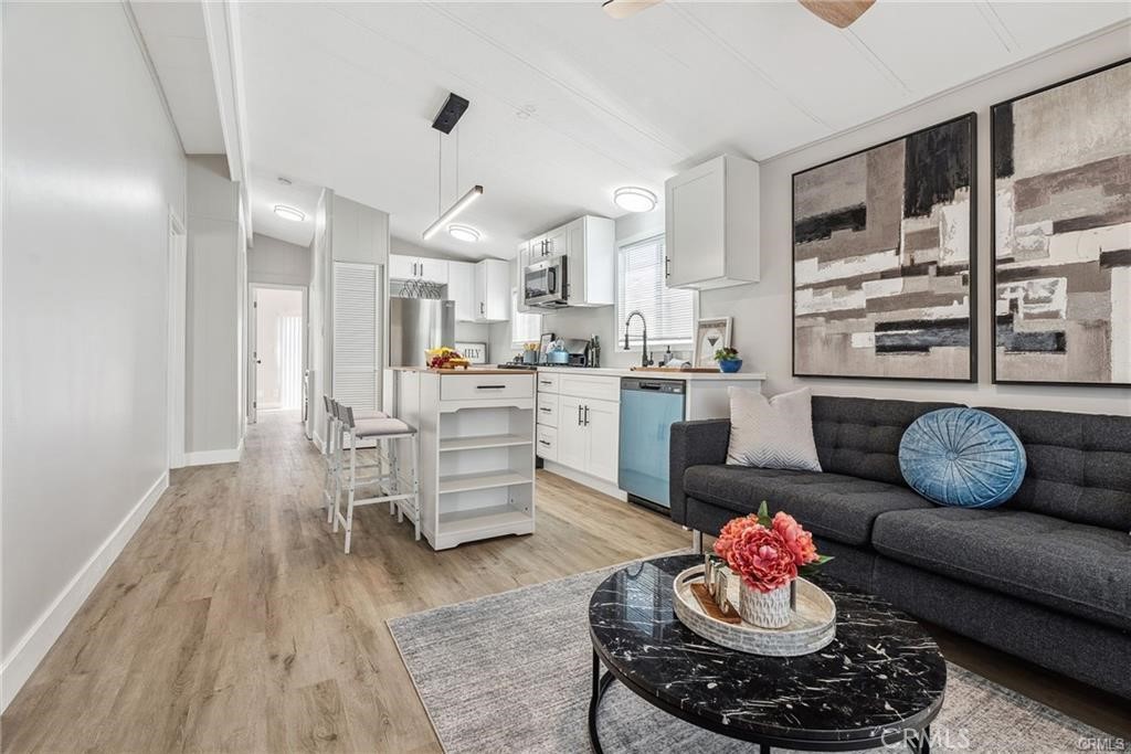 1850 W Orangethorpe 25