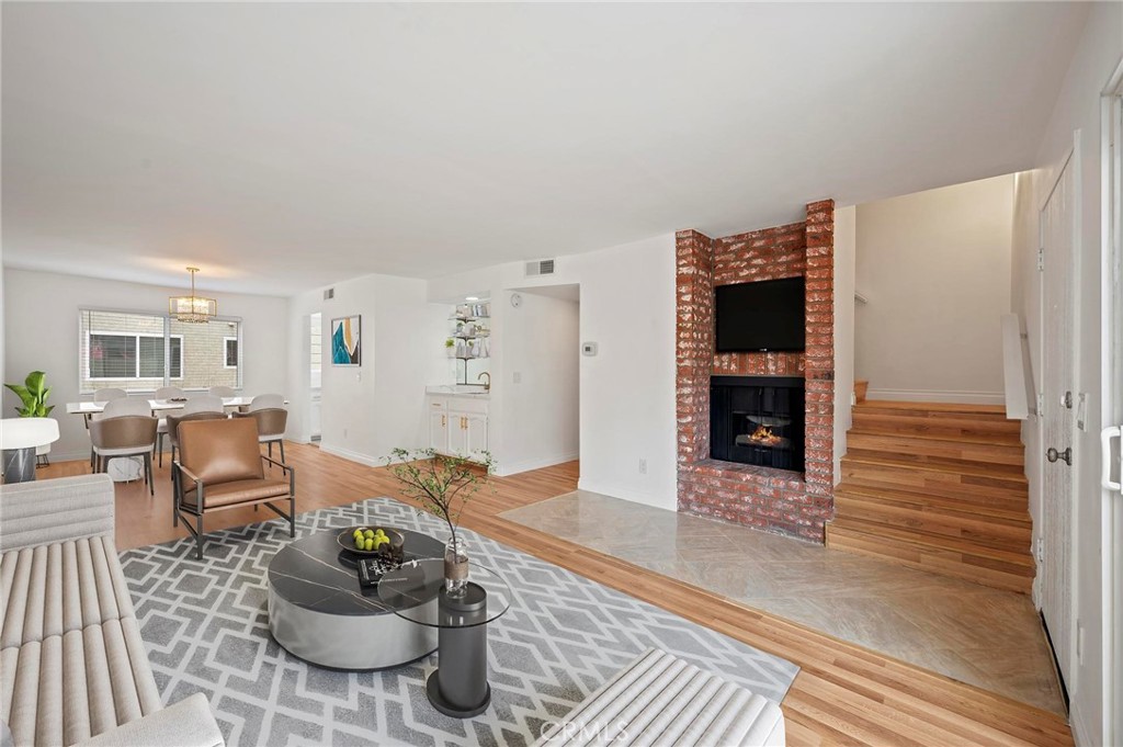 19018 Sherman Way 106