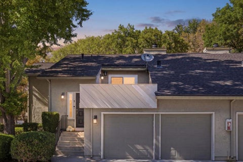 Photo of 2124 Canoas Garden Avenue #1, San Jose, CA 95125 (MLS # ML82063581)