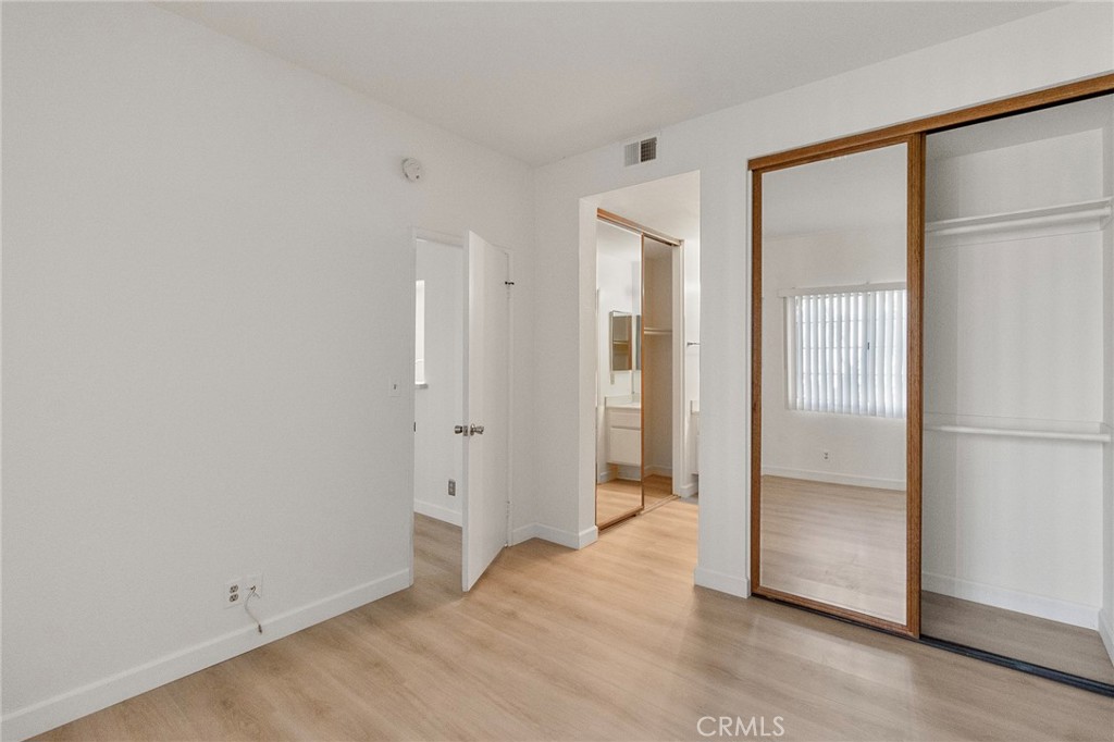 Las Flores (R2) (LF) - Residential Lease