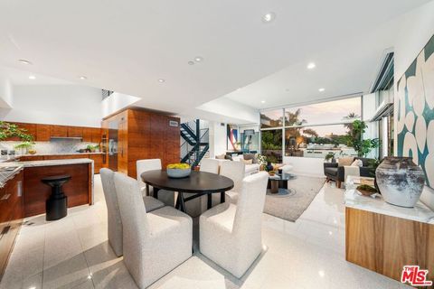 Photo of 235 Ocean Park Boulevard #1, Santa Monica, CA 90405 (MLS # 26633761)