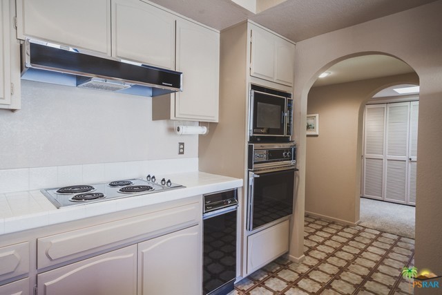 St. Tropez Villas - Residential