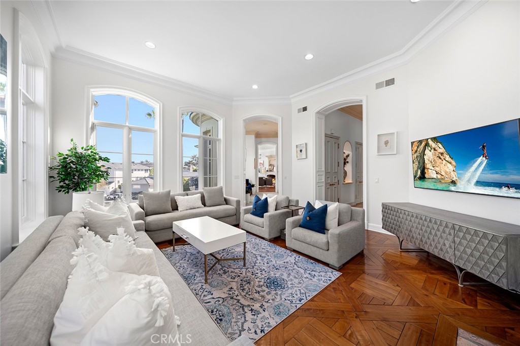 Emerald Bay (EB) - Residential Lease