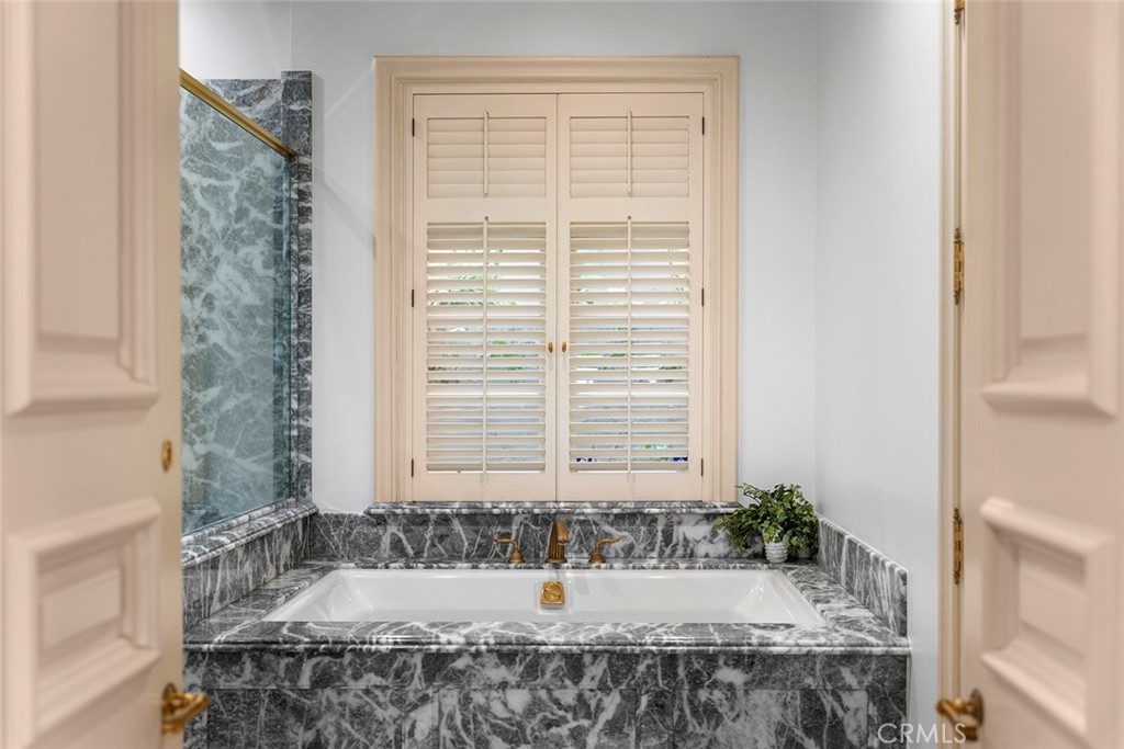 Emerald Bay (EB) - Residential Lease