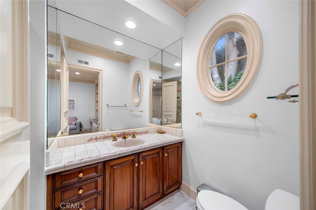 Emerald Bay (EB) - Residential Lease