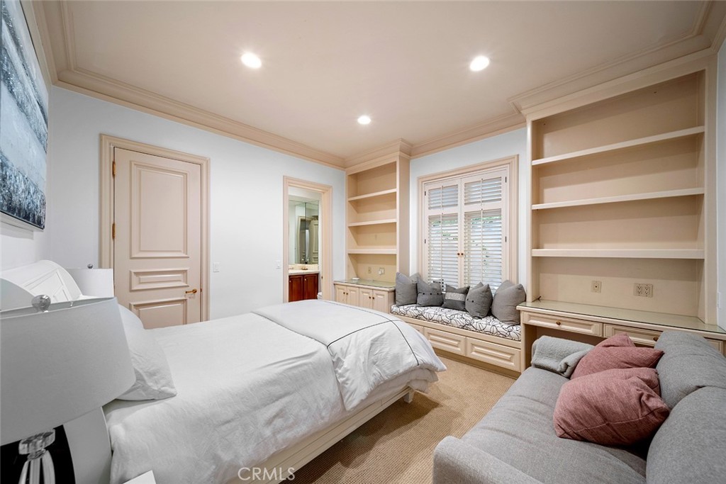 Emerald Bay (EB) - Residential Lease