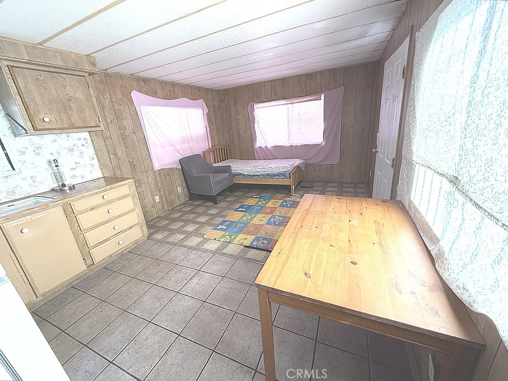 13713 S Vermont Avenue 15