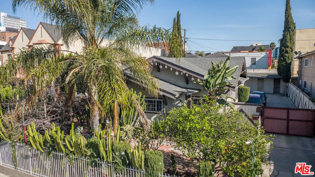 810 Gramercy Drive